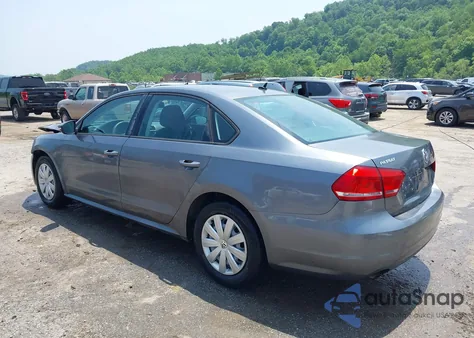 2012 Volkswagen Passat 2.5L S из США, поврежденный, VIN 1VWAP7A32CC025371